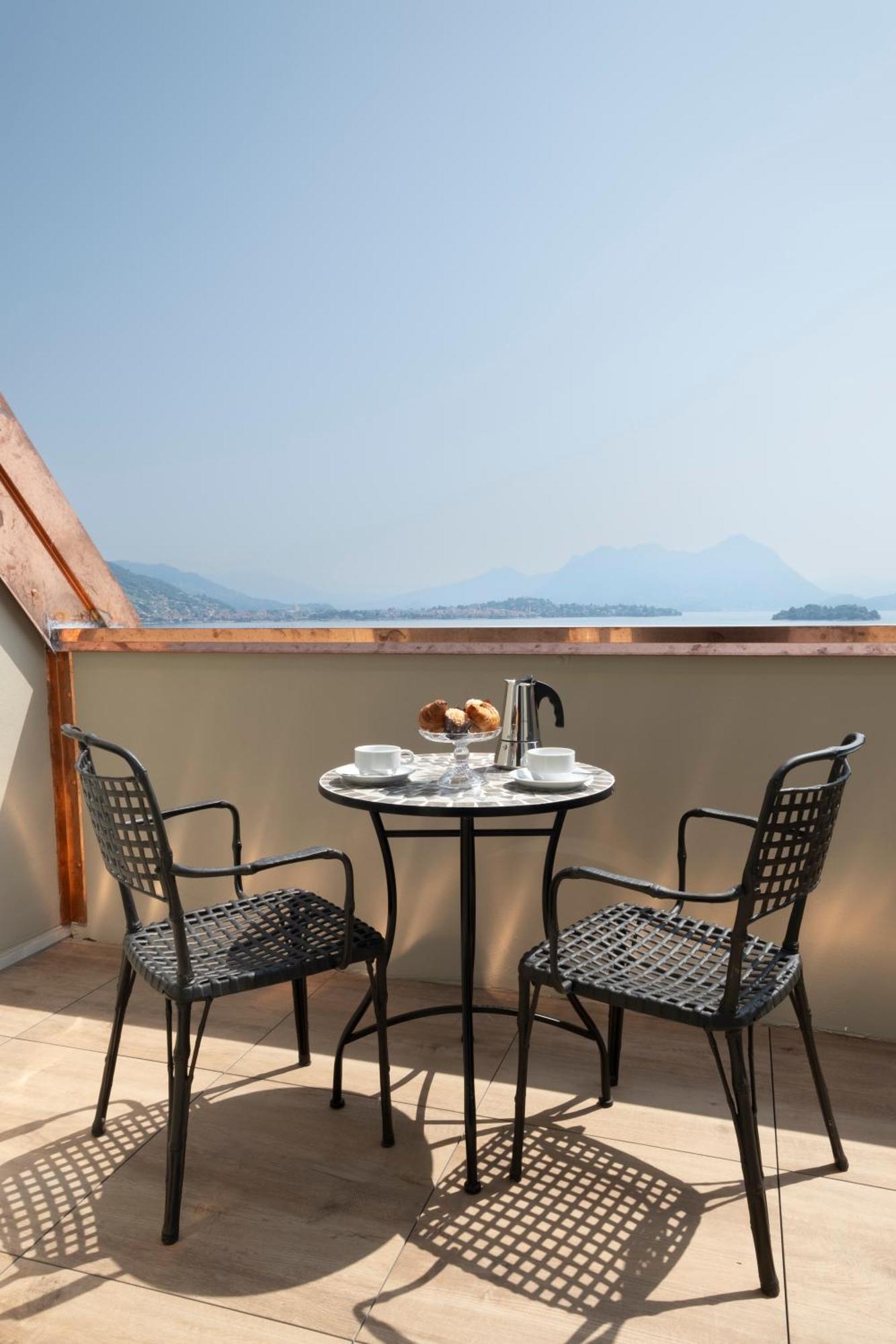Residence Carl&Do Бавено Екстериор снимка