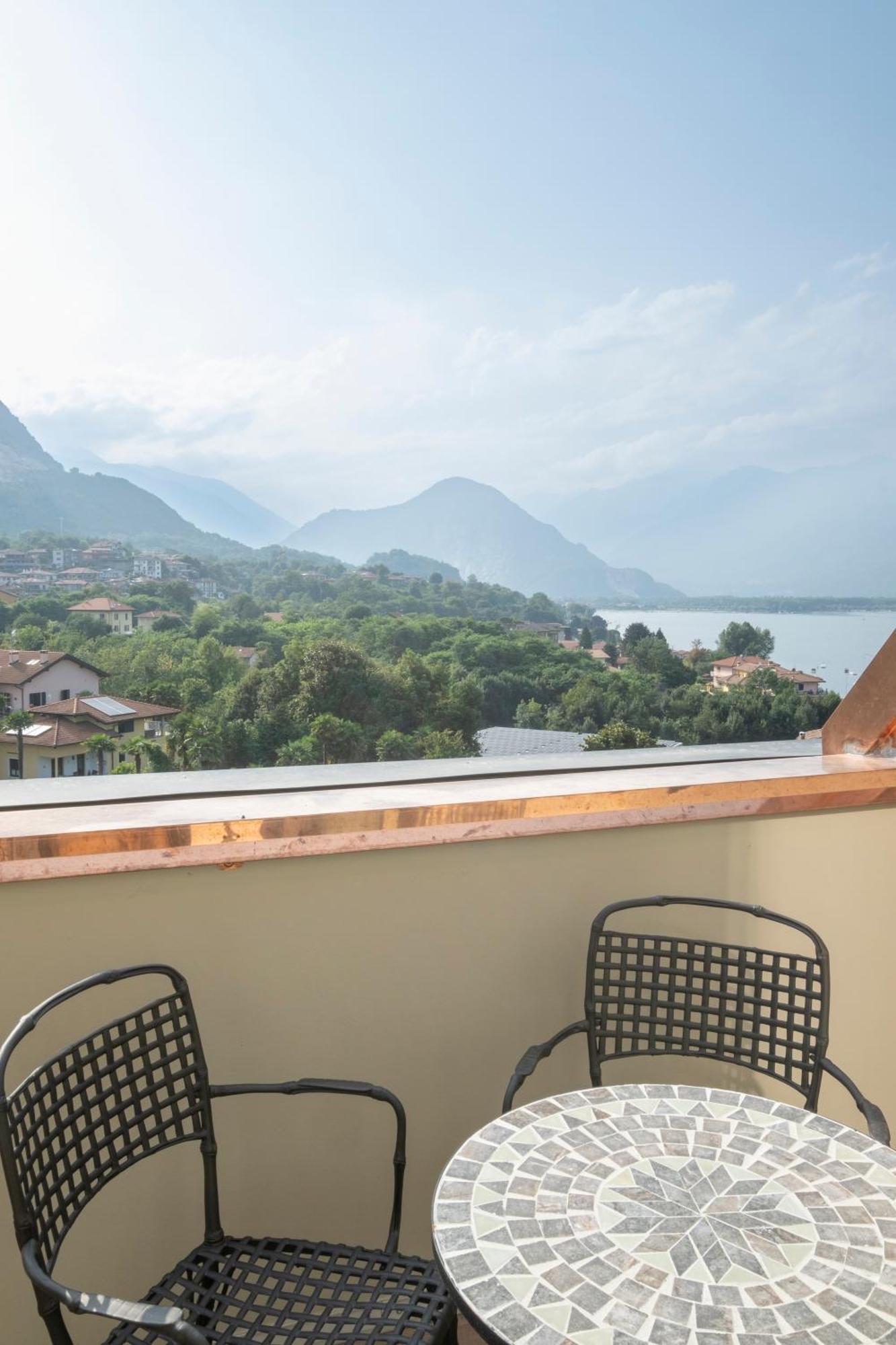 Residence Carl&Do Бавено Екстериор снимка